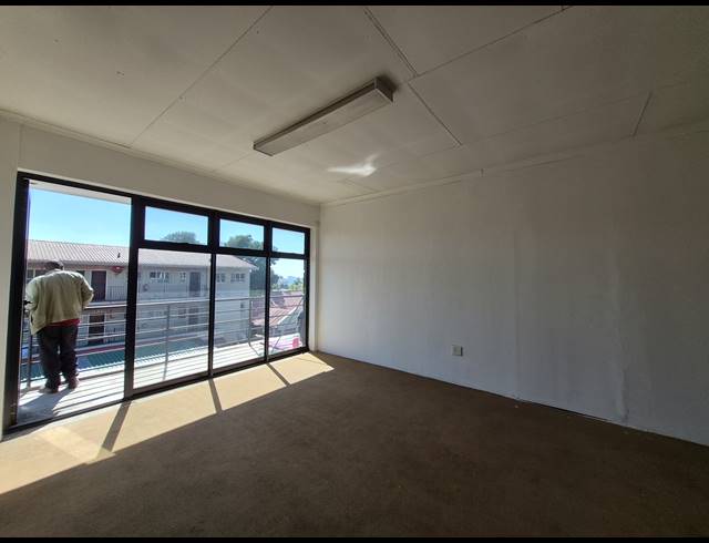 59M² OFFICE TO LET IN MELVILLE